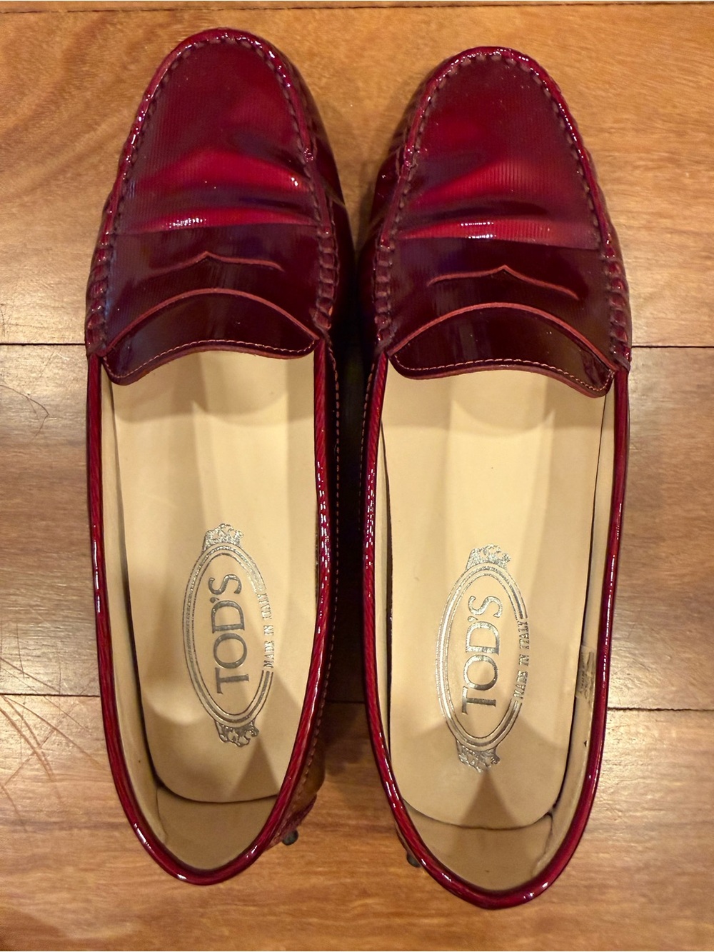 Tod’s Gommino Penny Slot Patent Leather Loafers Burgundy stripe Size 38